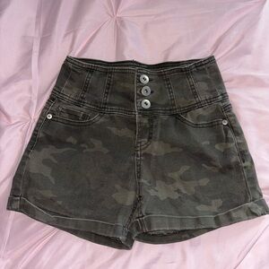 Camo High-Waisted Women Shorts